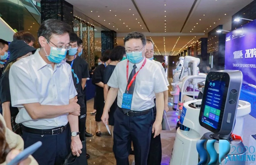 【合作伙伴】擎盾數據機器人榮膺2020年最受用戶喜愛的“抗疫機器人”TOP10