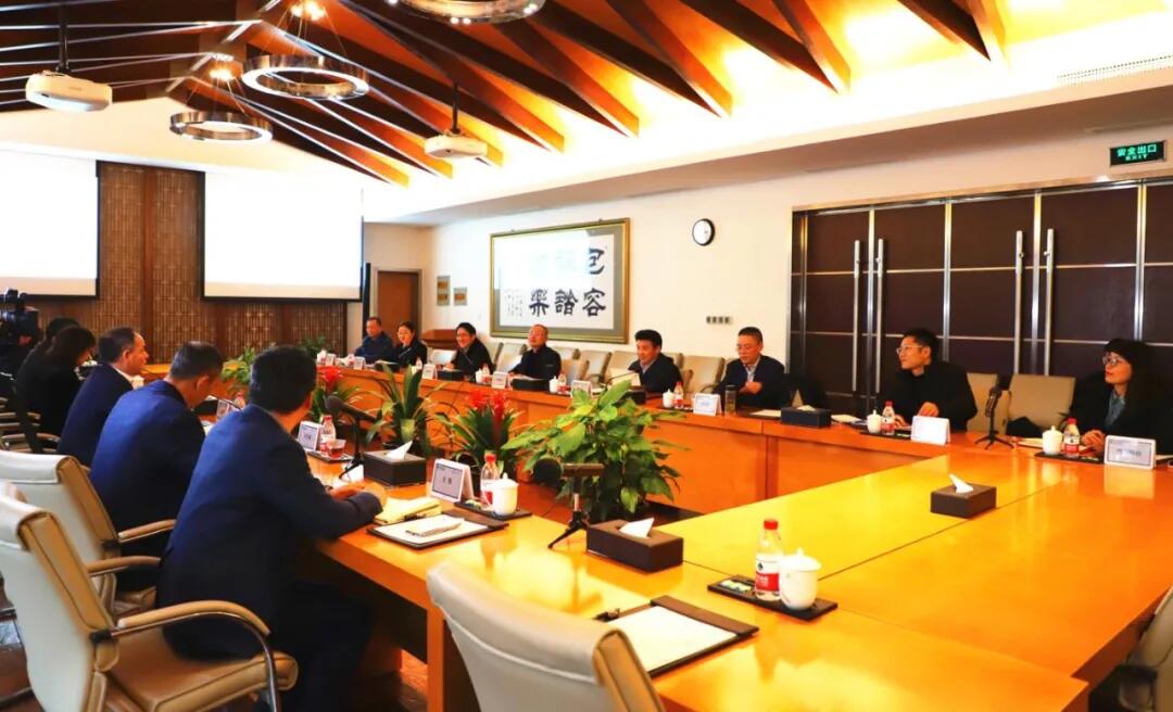 【動態(tài)新聞】西湖區(qū)政府領導董毓民區(qū)長一行蒞臨天堂硅谷考察調研