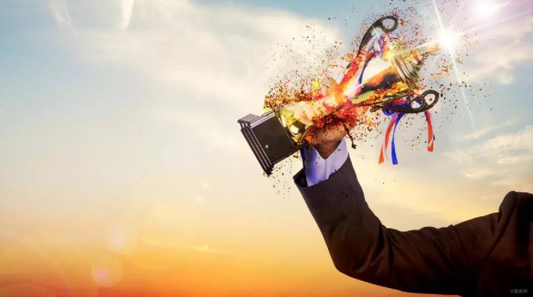 【動(dòng)態(tài)新聞】硅谷天堂再度獲評“年度十大品牌投資機(jī)構(gòu)”