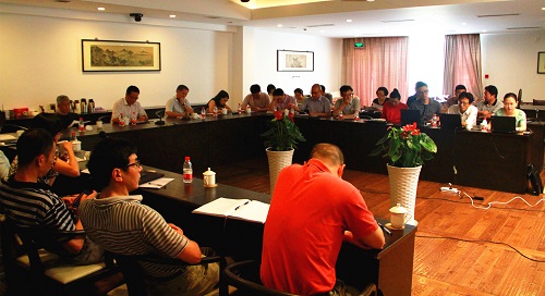 天堂硅谷召開半年度經(jīng)營形勢分析會(huì)